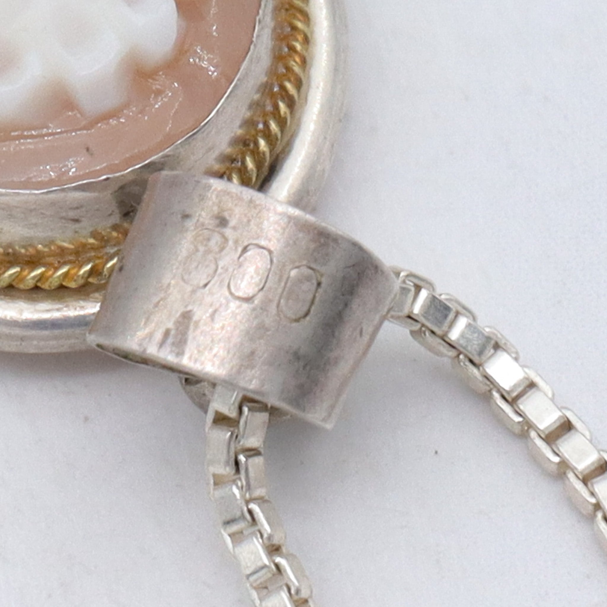 Vintage sterling shell cameo pendant necklace, 18"